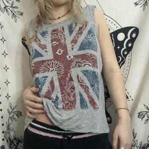 2000’s UK FLAG STYLISH TEE🤍❤️
